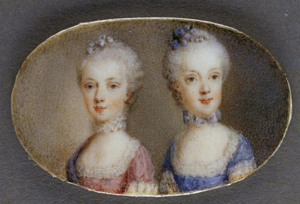 3 Marie Antoinette and Sister Caroline of Austria