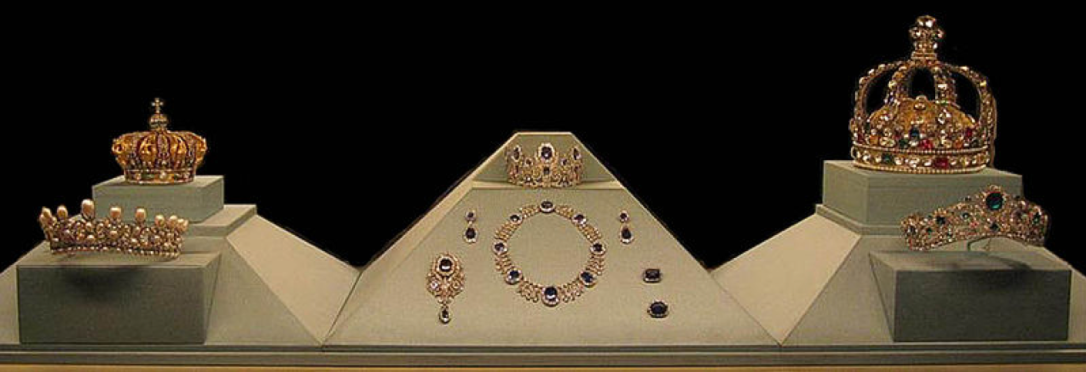 French Crown Jewels Display at Louvre 9